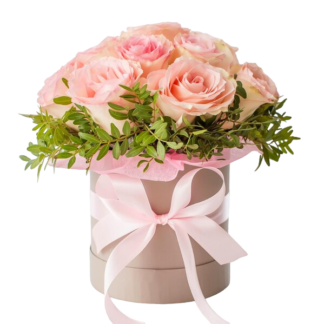 25 pink roses in a hatbox | Flower Delivery Korolyov